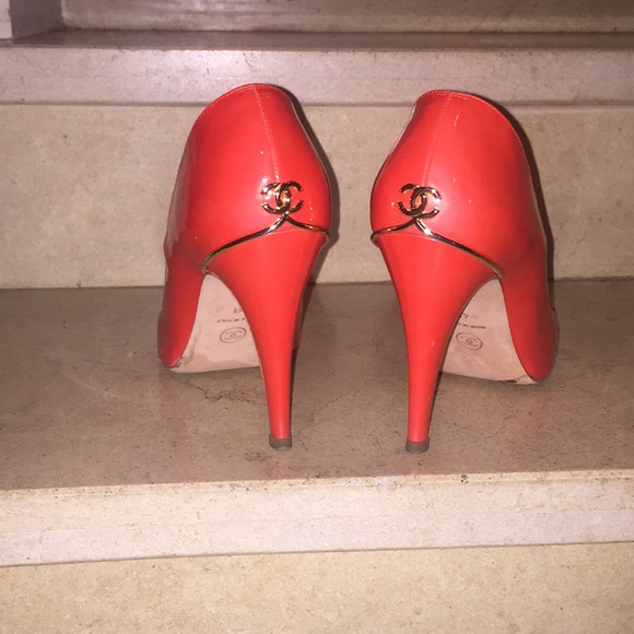 CHANEL Shoes - 2XHP💫LIMITED CHANEL HEELS